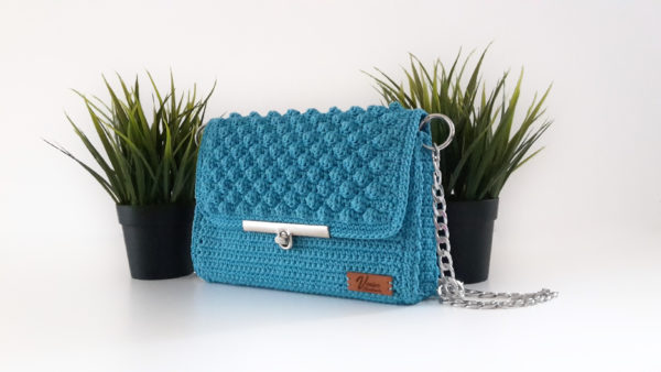 Ručne háčkovaná kabelka - crossbody azúrová